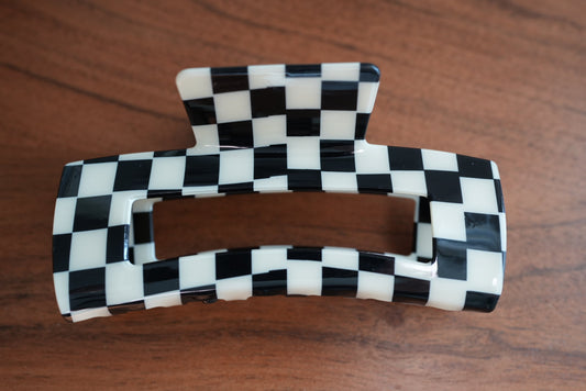 checkered jumbo hair claw