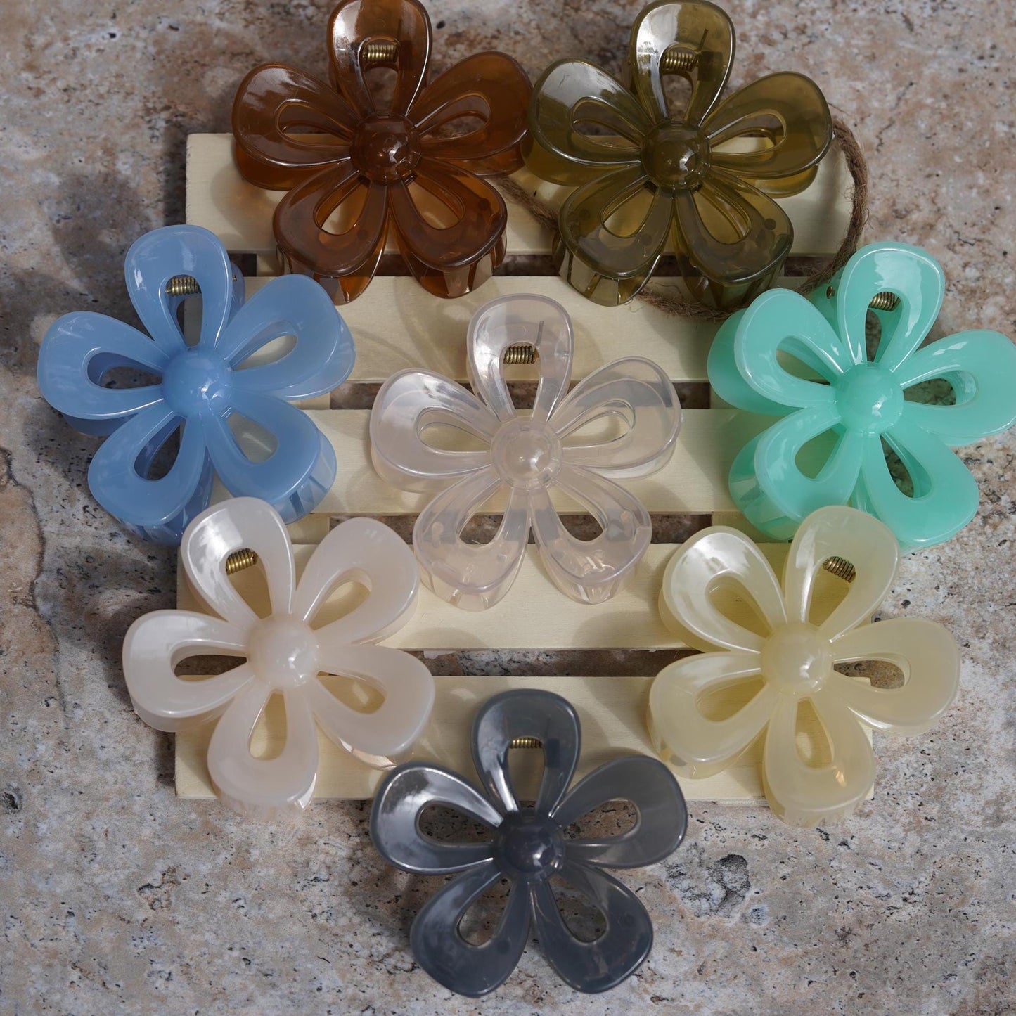 Flower hair claw clip for women